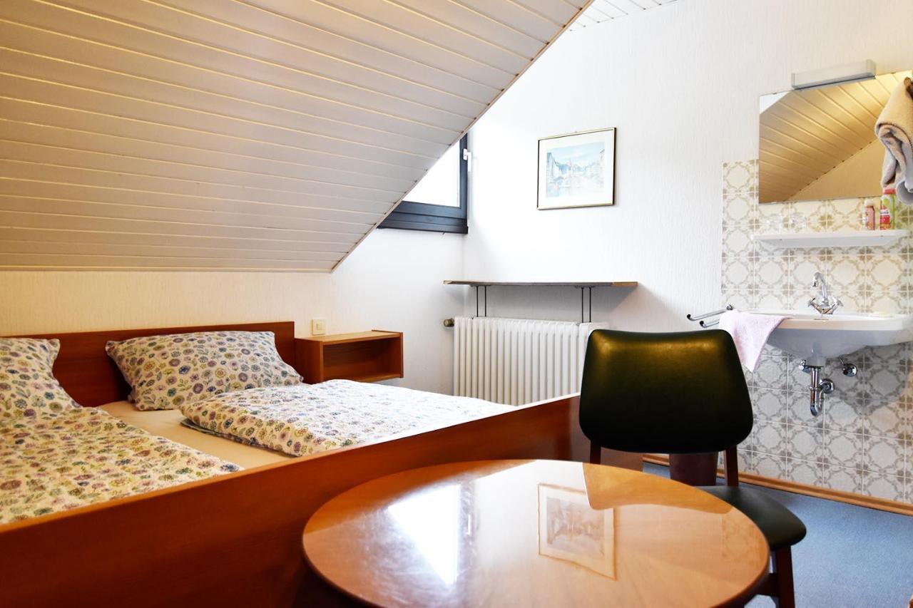 Gaestehaus Steinborn Hotel Heimbach Bagian luar foto