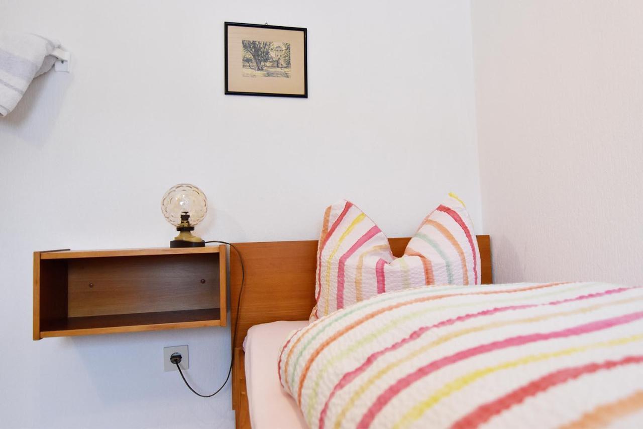 Gaestehaus Steinborn Hotel Heimbach Bagian luar foto